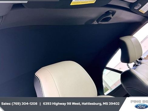 Used 2016 Ford Mustang GT Premium image 16