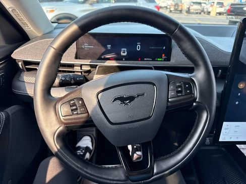 Used 2025 Ford Mustang Mach-E Premium AWD/4WD image 41