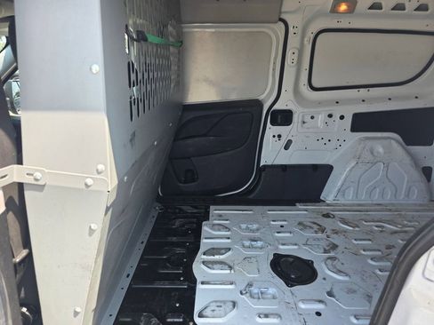 Used 2022 RAM ProMaster City Tradesman FWD image 16