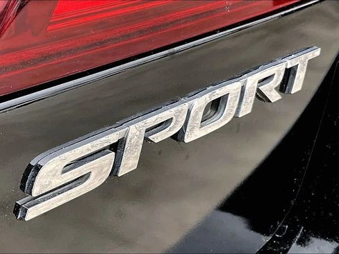Used 2016 Honda Accord Sport image 21