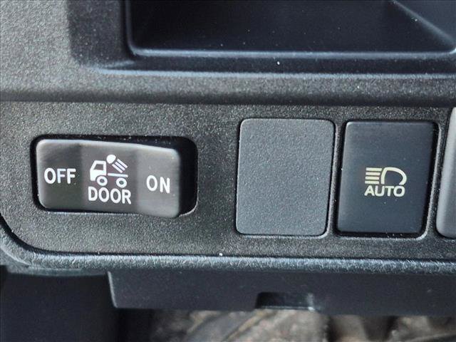 Used 2019 Toyota Tacoma SR5 RWD image 10