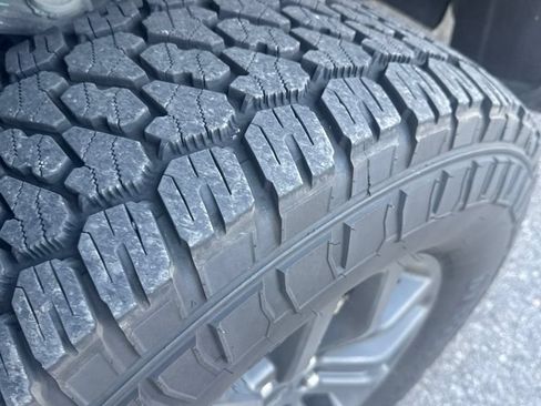 Certified 2022 Ford F150 Tremor w/ Equipment Group 402A High AWD/4WD image 4