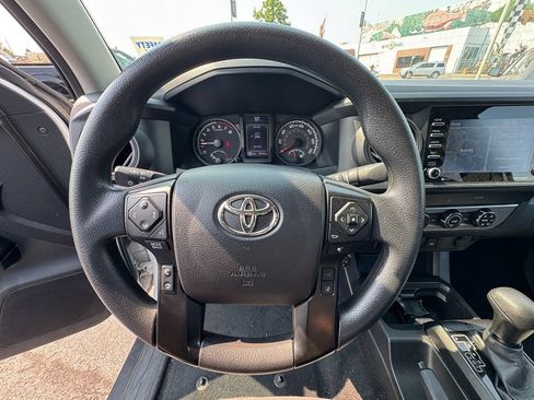 Used 2022 Toyota Tacoma SR AWD/4WD image 20