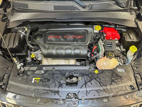 Used 2019 Jeep Compass Latitude w/ Popular Equipment Group AWD/4WD image 42