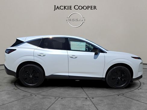 Certified 2025 Nissan Murano SV w/ Cargo Package image 6