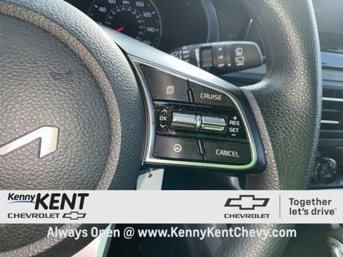 Used 2023 Kia Seltos LX image 17