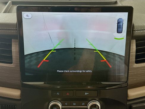 Used 2024 Ford Expedition Max Limited image 23