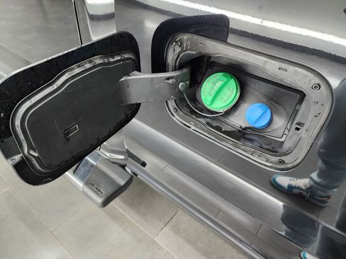 Used 2020 Ford F350 4x4 Crew Cab DRW Super Duty image 40