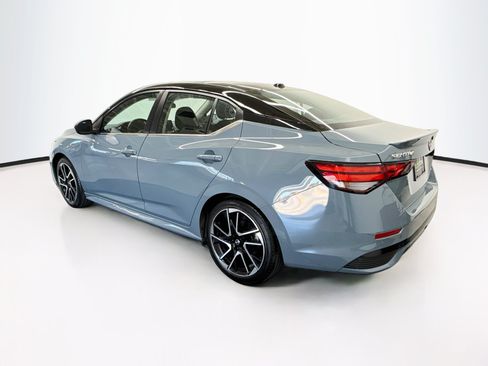 Used 2025 Nissan Sentra SR FWD image 5