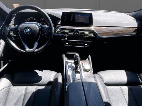 Used 2019 BMW 530i RWD image 13
