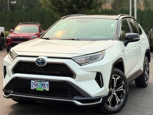 Certified 2021 Toyota RAV4 XSE w/ Weather Package AWD/4WD image 1