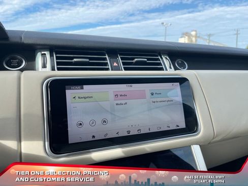 Used 2020 Land Rover Range Rover HSE image 29