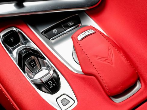 Used 2021 Chevrolet Corvette Stingray 2LT w/ Battery Protection Package image 17