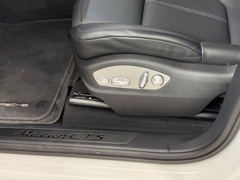 Used 2025 Porsche Macan GTS image 16