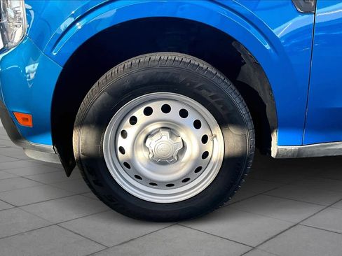 Used 2022 Ford Maverick XL image 10