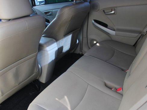Used 2013 Toyota Prius Four FWD image 6