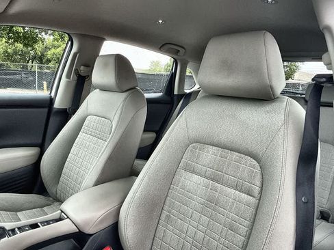 Used 2024 Honda HR-V LX image 14