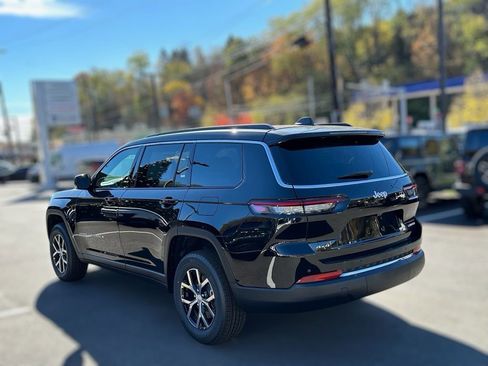 New 2025 Jeep Grand Cherokee L Limited image 33