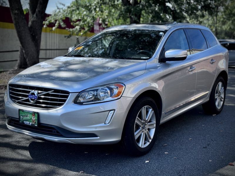 Used 2016 Volvo XC60 T6 w/ Protection Package AWD/4WD image 3