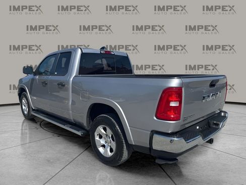 Used 2025 RAM 1500 Big Horn AWD/4WD image 3