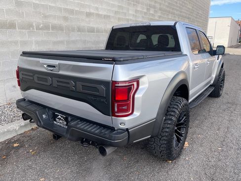 Used 2019 Ford F150 Raptor w/ Equipment Group 802A Luxury AWD/4WD image 8