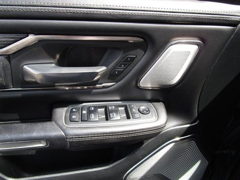 Used 2019 RAM 1500 Limited AWD/4WD image 22
