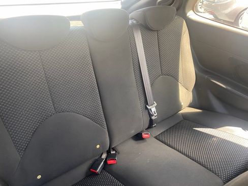 Used 2011 Hyundai Accent GL FWD image 21