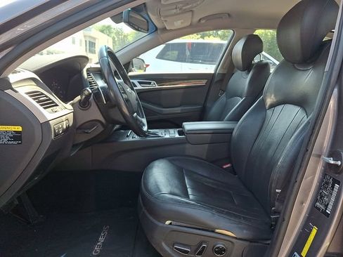 Used 2016 Hyundai Genesis 3.8 AWD/4WD image 14
