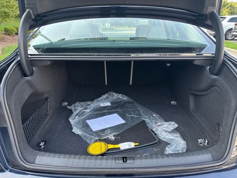 Used 2025 Audi A6 Premium Plus image 15