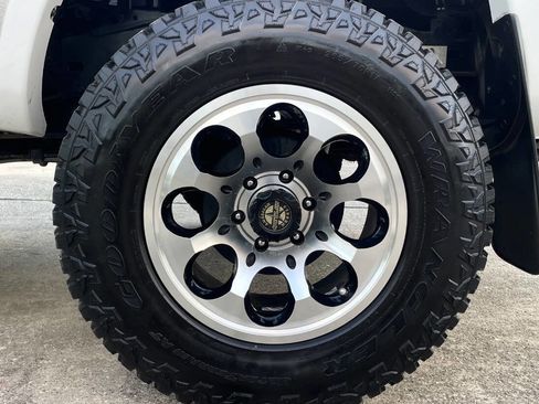 Used 2012 Toyota Tacoma 4x4 Double Cab w/ TRD Sport Pkg image 36