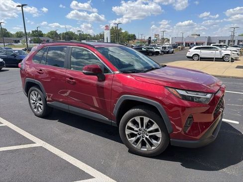 Used 2022 Toyota RAV4 XLE Premium AWD/4WD image 1