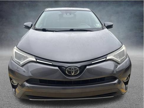 Used 2018 Toyota RAV4 XLE FWD image 8