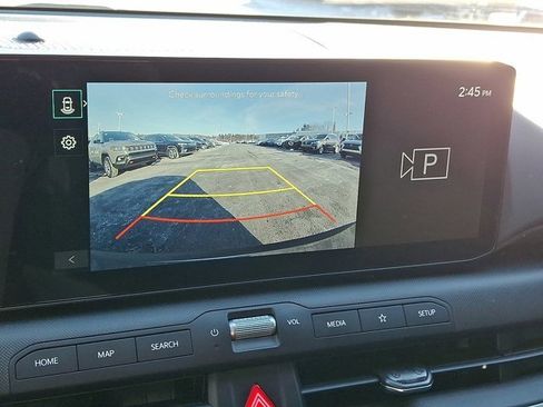 Used 2025 Kia K4 LXS image 21