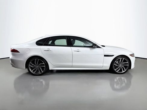 Used 2024 Jaguar XF R-Dynamic SE AWD/4WD image 4