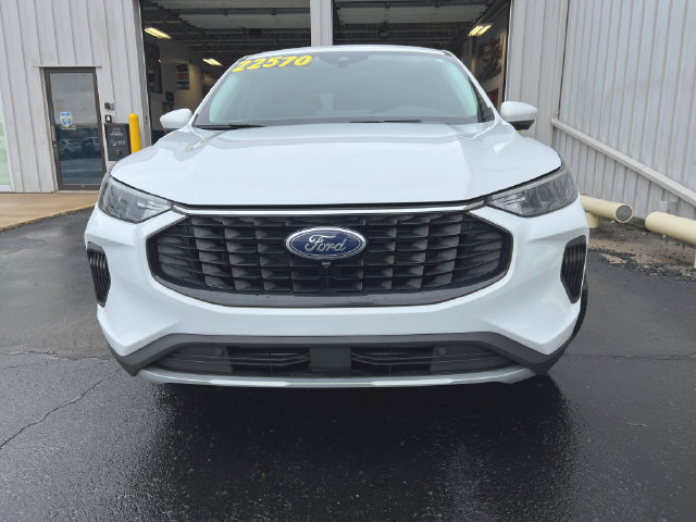 Used 2023 Ford Escape Active w/ Tech Pack #2 AWD/4WD image 4