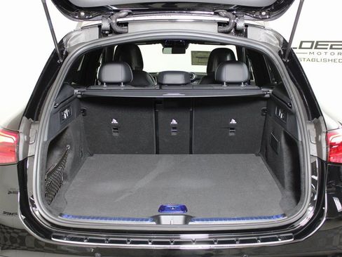 Certified 2026 Mercedes-Benz GLC 300 4MATIC image 9