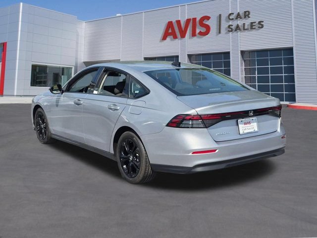 Used 2025 Honda Accord SE image 9