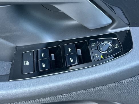 New 2026 BMW 530i w/ Premium Package RWD image 14