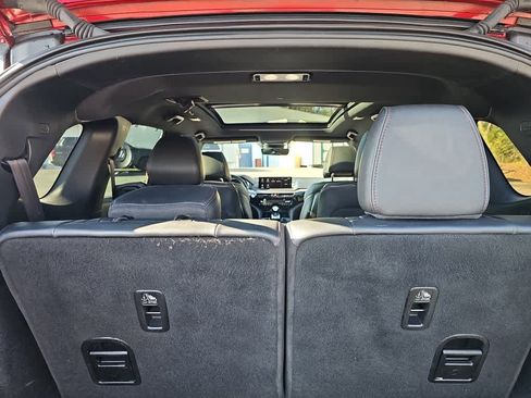 Used 2022 Acura MDX A-Spec image 33