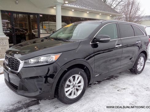 Used 2019 Kia Sorento AWD image 1