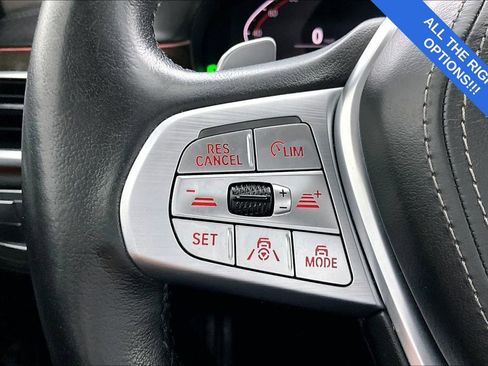 Used 2022 BMW 750i xDrive w/ Executive Package image 27