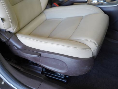Used 2015 Chevrolet Cruze Diesel FWD image 29