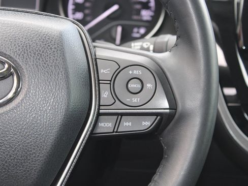 Used 2022 Toyota Camry SE image 26