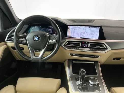 Used 2022 BMW X5 sDrive40i w/ Premium Package RWD image 8