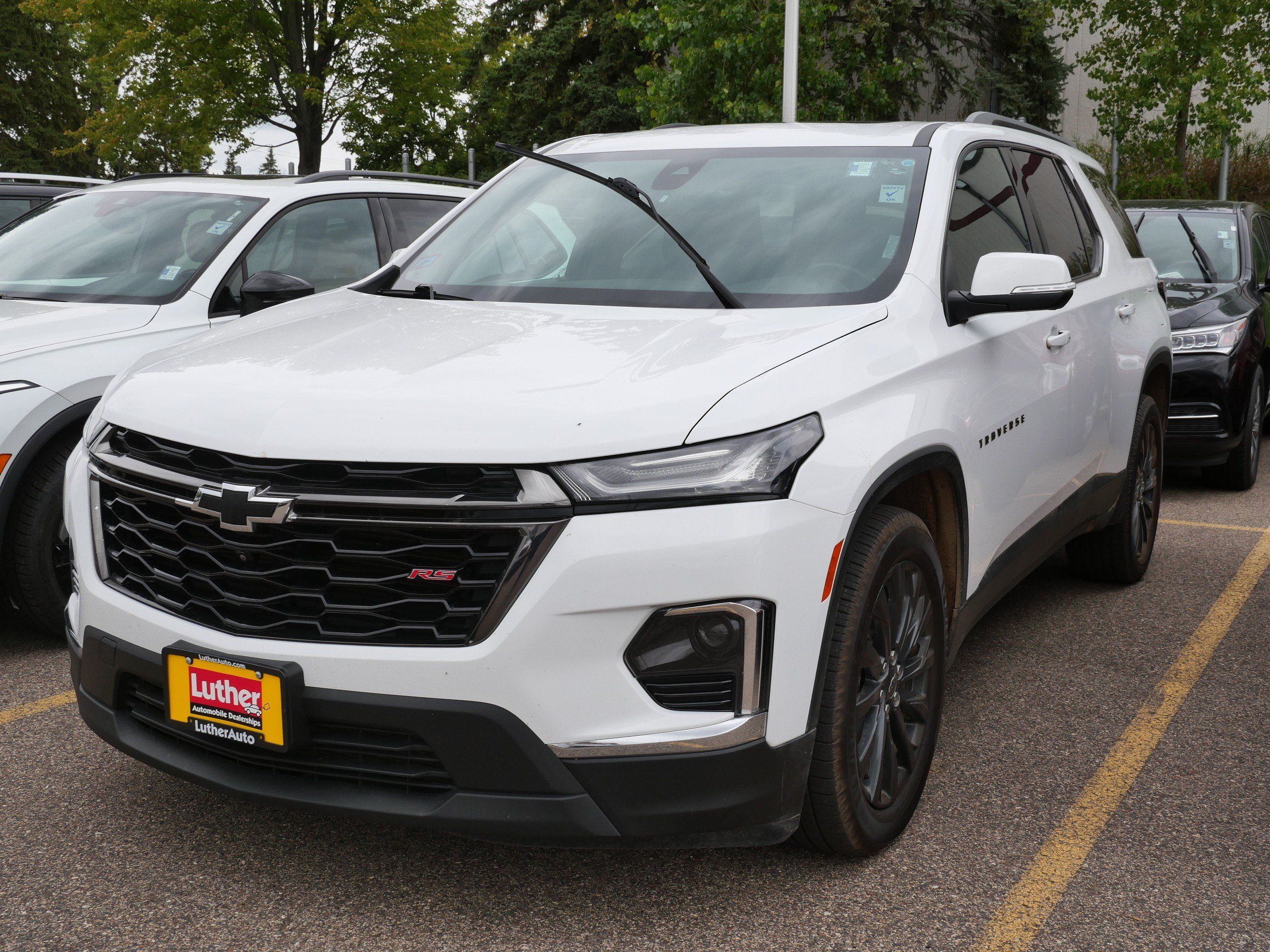 Used 2023 Chevrolet Traverse RS AWD/4WD image 3