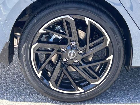 New 2026 Nissan Sentra SR w/ Floor Mat Package image 7