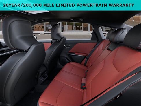 New 2025 Kia K4 GT-Line w/ GT-Line Premium Package image 18