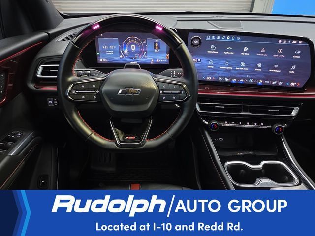 Used 2025 Chevrolet Traverse RS FWD image 14