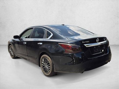 Used 2015 Nissan Altima 2.5 S w/ Power Driver Seat Package FWD image 5