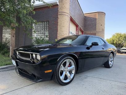 Used 2013 Dodge Challenger SXT